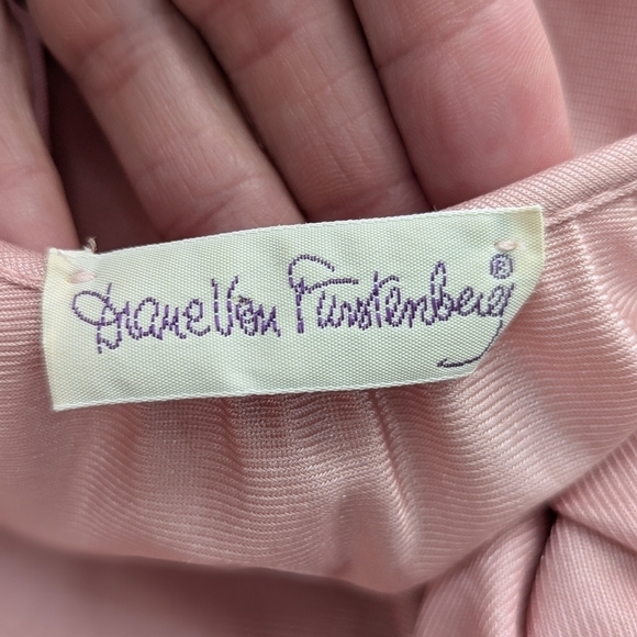 DVF Pink Satin Vintage Maxi Duster Robe Long Sleeve Elegant Lounge Wear - Picture 8 of 10